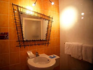 hostellerie-de-saint-alban