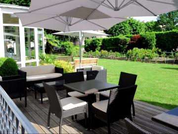 hotel-le-miramont-rest-des-petits-pois-sont-rouges