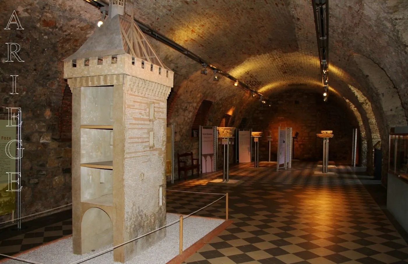Sudfrance.fr - Visita al Castillo de Foix, época medieval