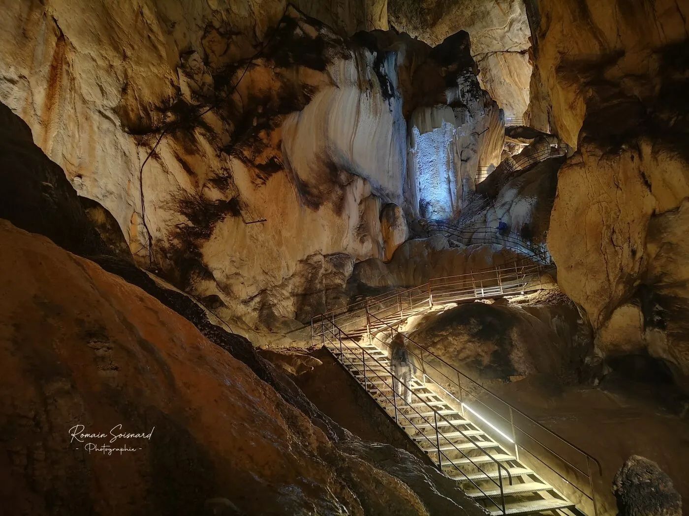 Sudfrance.fr - Visite de la grotte de Lombrives dans les Pyrénées