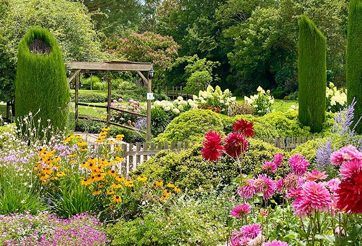 Sudfrance.fr - Visite des Jardins des Martels