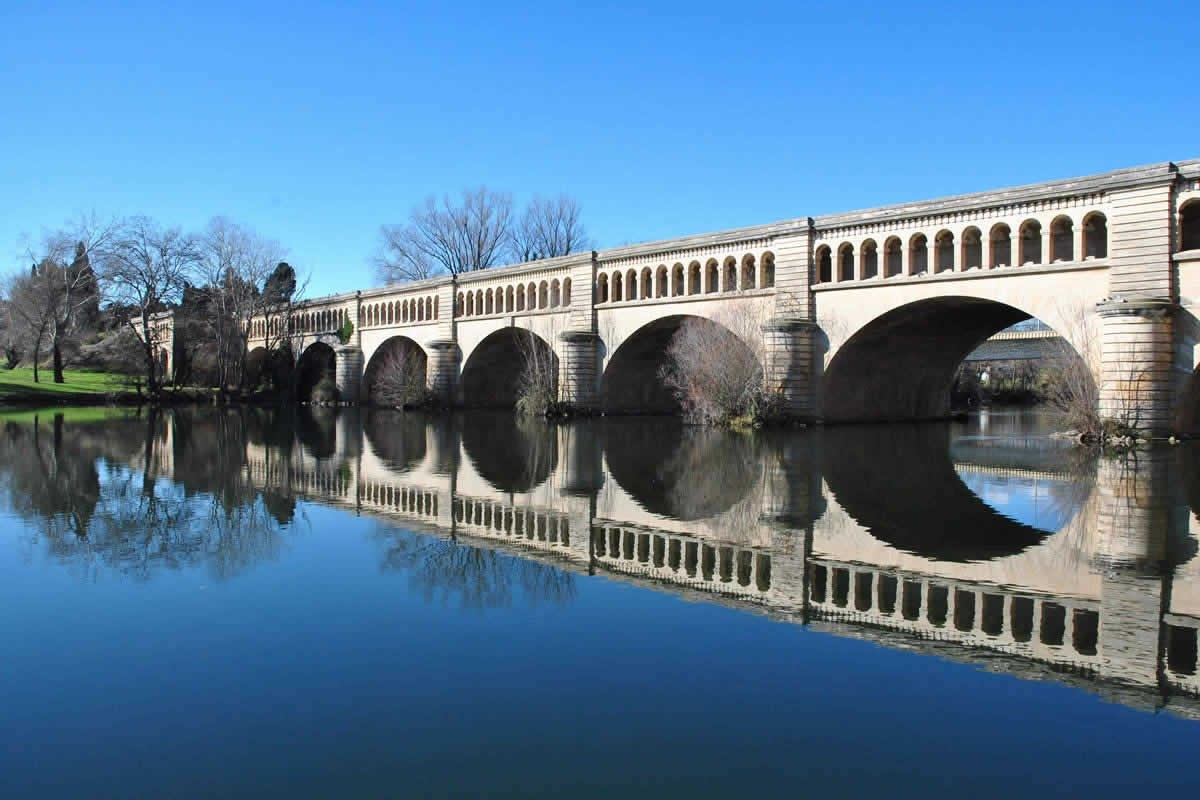 Sudfrance.fr - Croisière écluses de Fonseranes sur le Canal du Midi