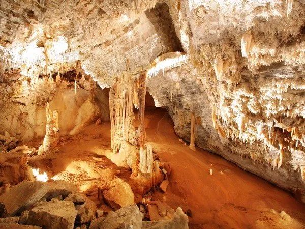 Sudfrance.fr - Visite du gouffre géant de Cabrespine