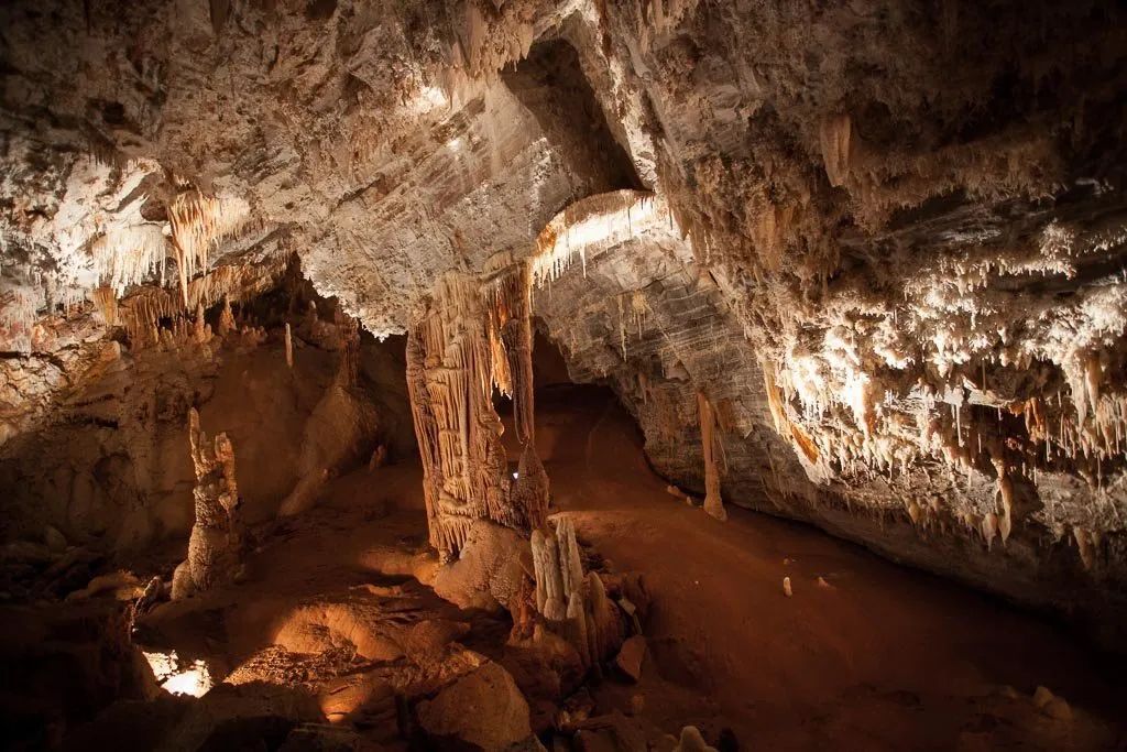 Sudfrance.fr - Visite du gouffre géant de Cabrespine