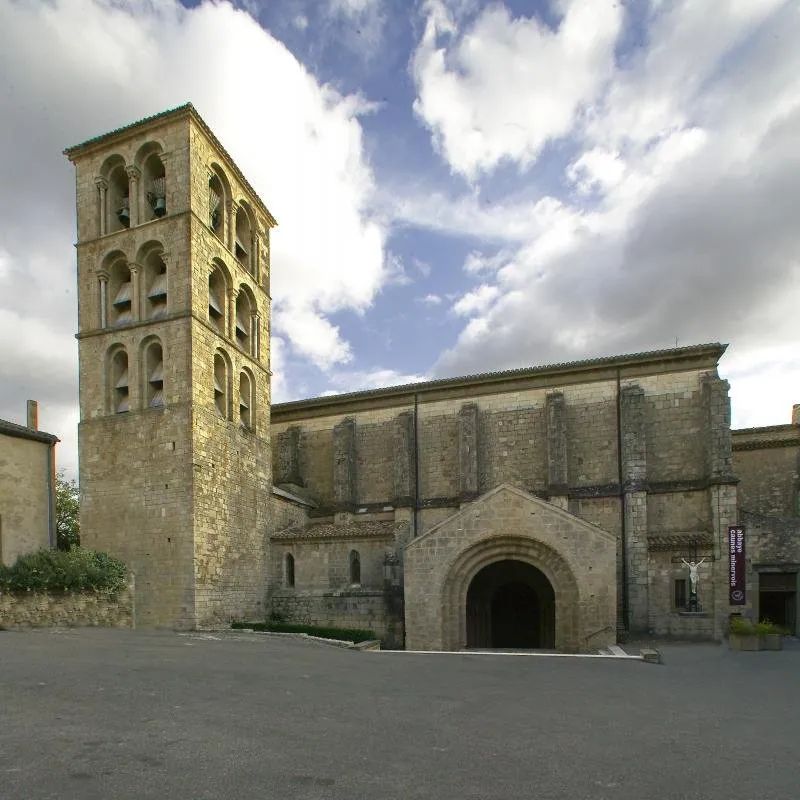 Sudfrance.fr - Visite de l'abbaye de Caunes Minervois