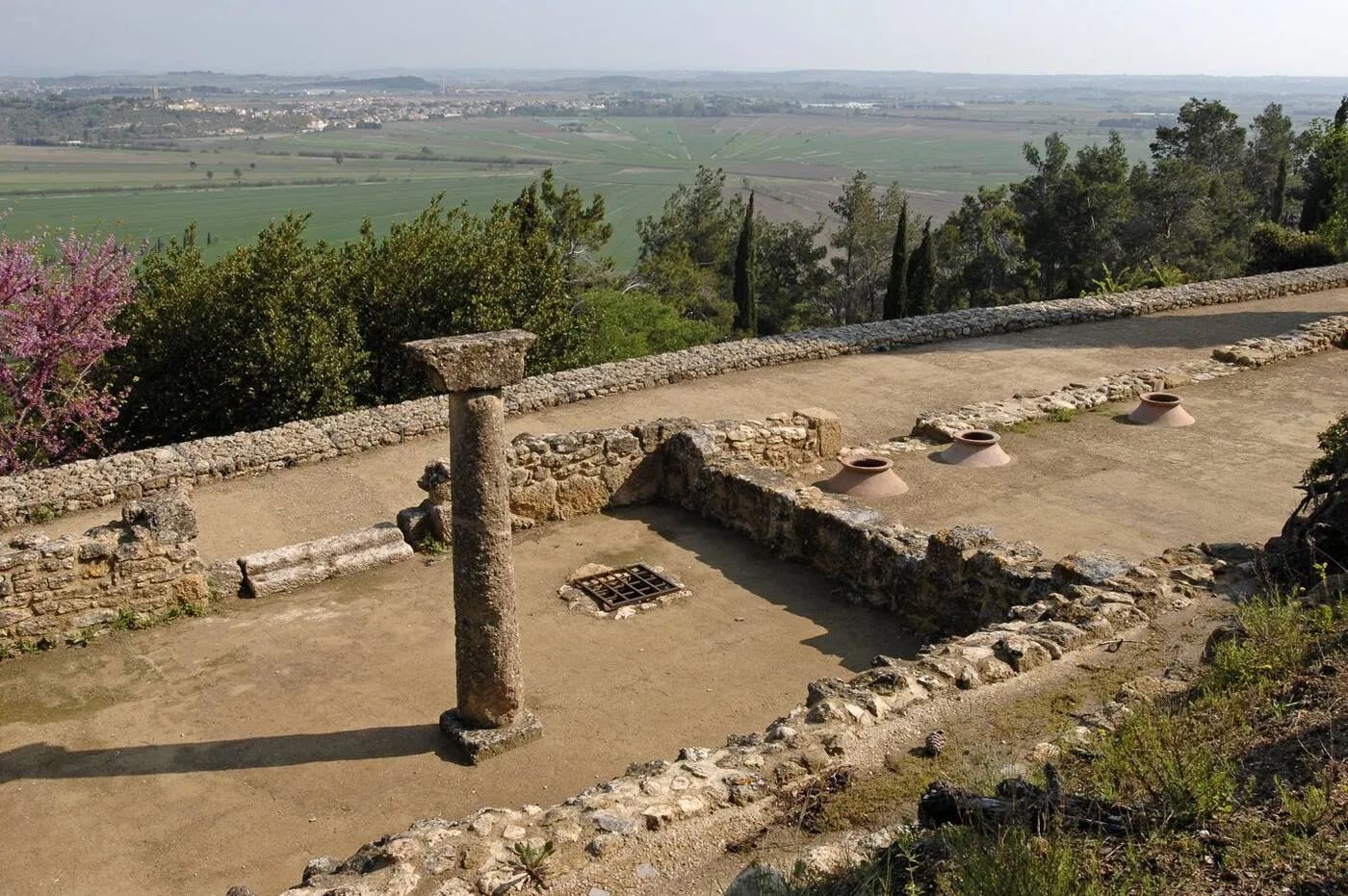 Sudfrance.fr - Visite de l’oppidum d’Ensérune et son musée archéologique