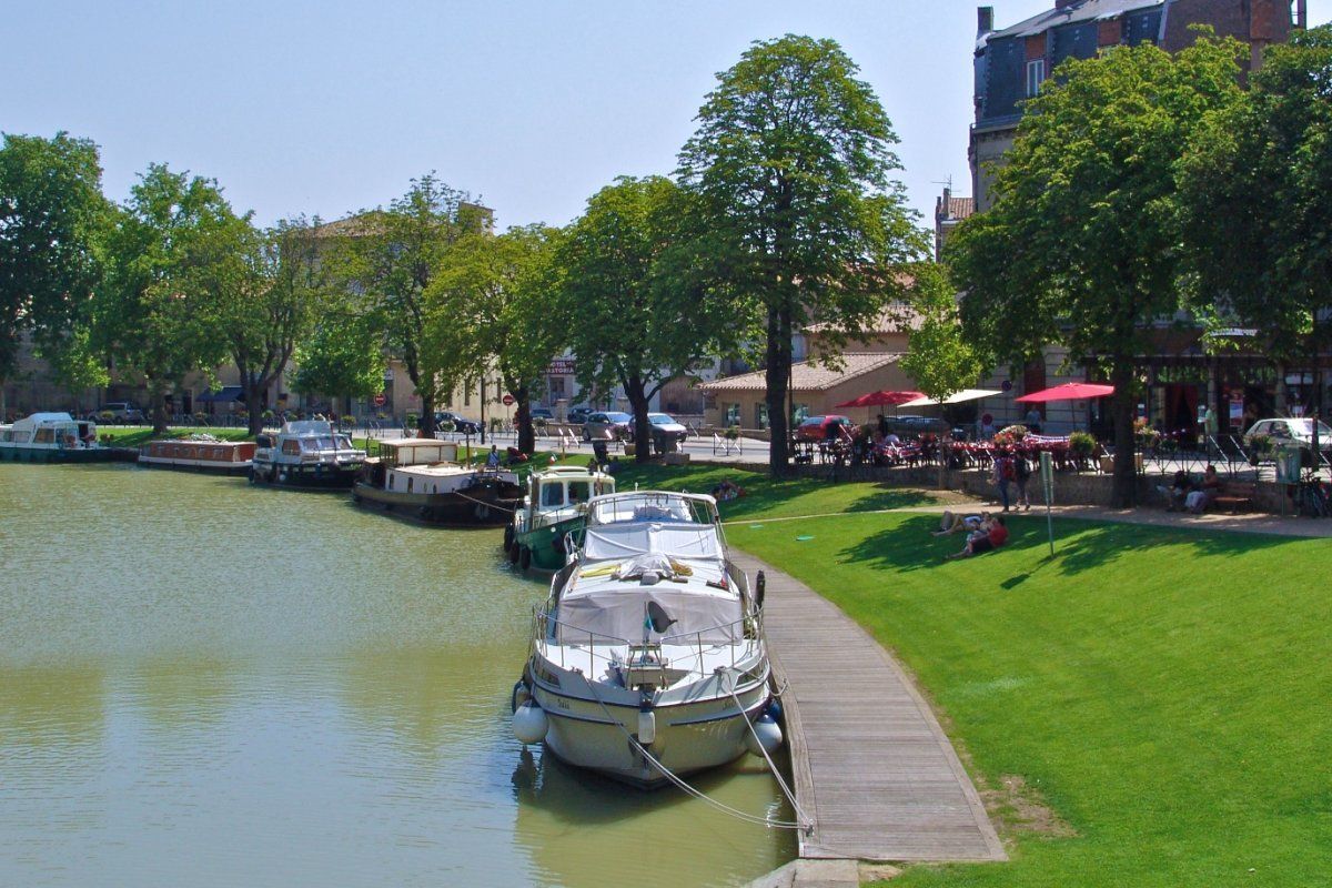 Sudfrance.fr - Croisière commentée Canal du Midi départ Carcassonne