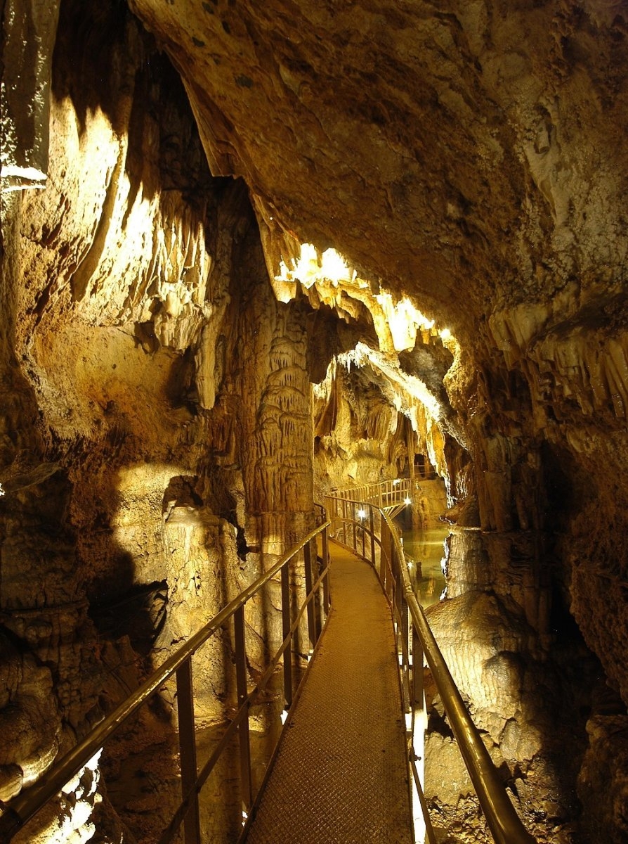 Sudfrance.fr - La grotte de Limousis