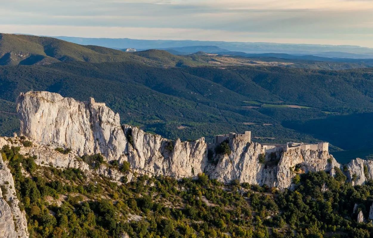 Sudfrance.fr - Visite du château de Peyrepertuse, citadelle du vertige
