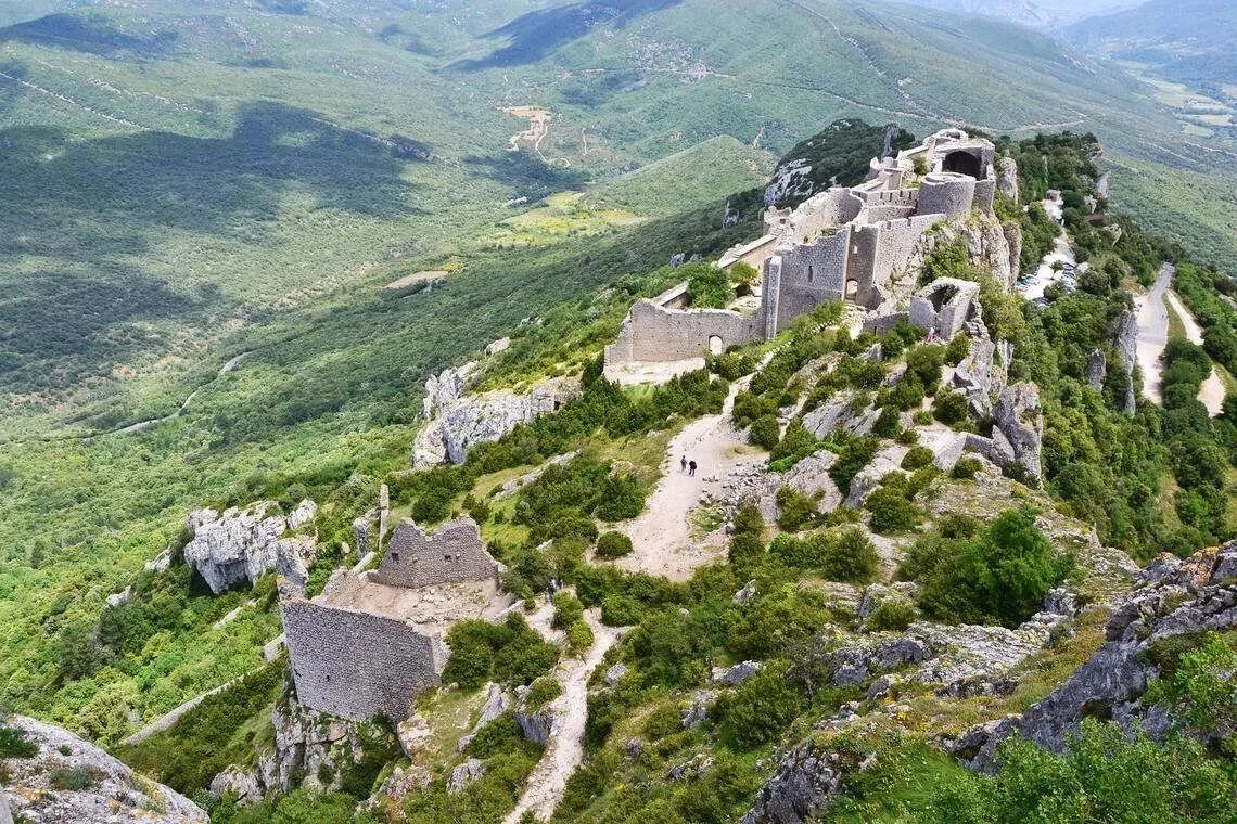 Sudfrance.fr - Visite du château de Peyrepertuse, citadelle du vertige