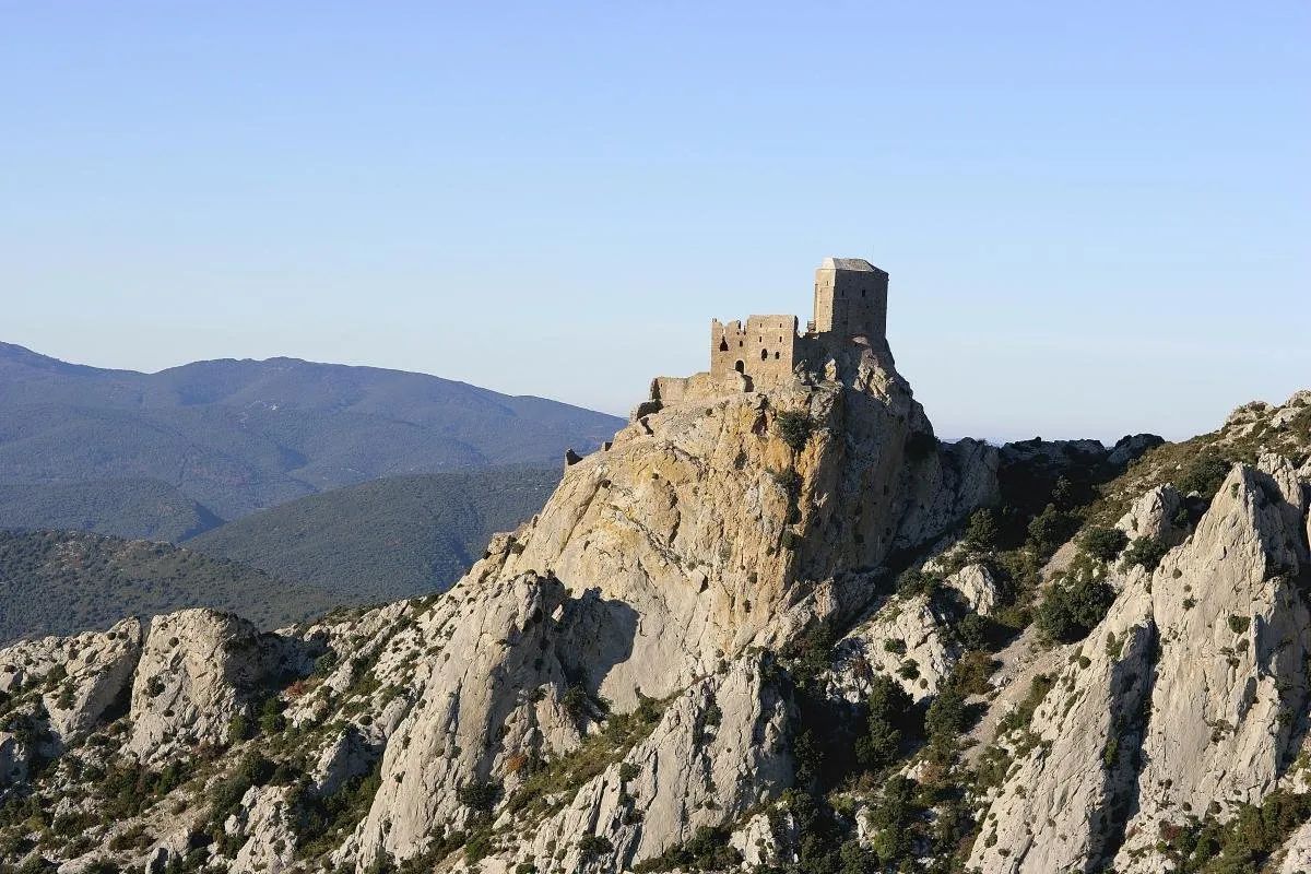 Sudfrance.fr - Visit Quéribus Castle with a show in Cucugnan