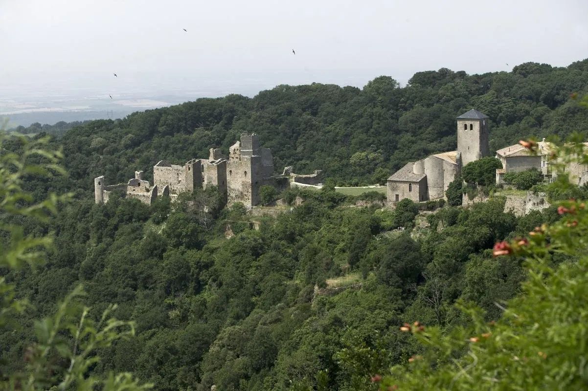Sudfrance.fr - Visite du château de Saissac et son trésor médiéval unique
