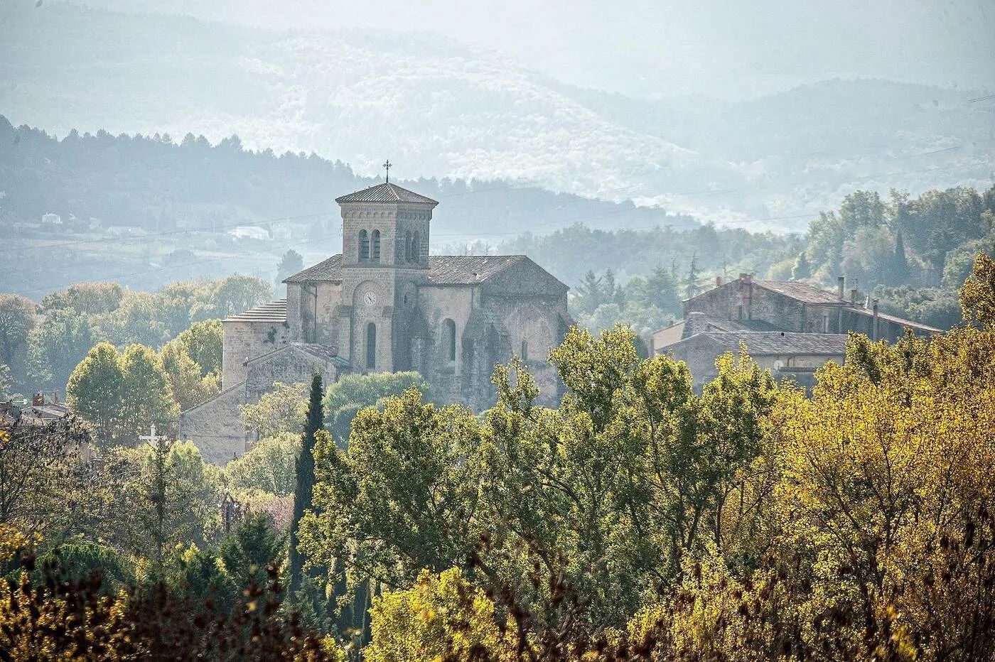 Sudfrance.fr - Visite et découverte de l'abbaye de Saint-Hilaire