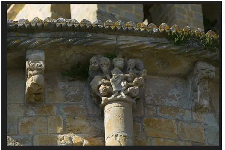 Sudfrance.fr - Visite de l’abbaye romane de Saint-Papoul
