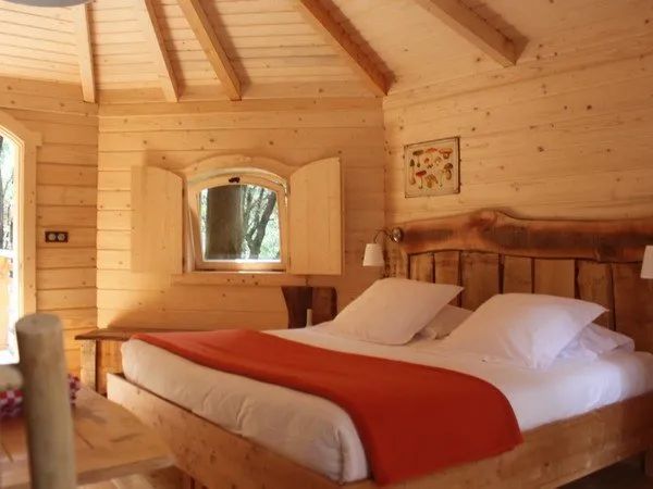 Sudfrance.fr - Nuit en Cabane dans les Bois