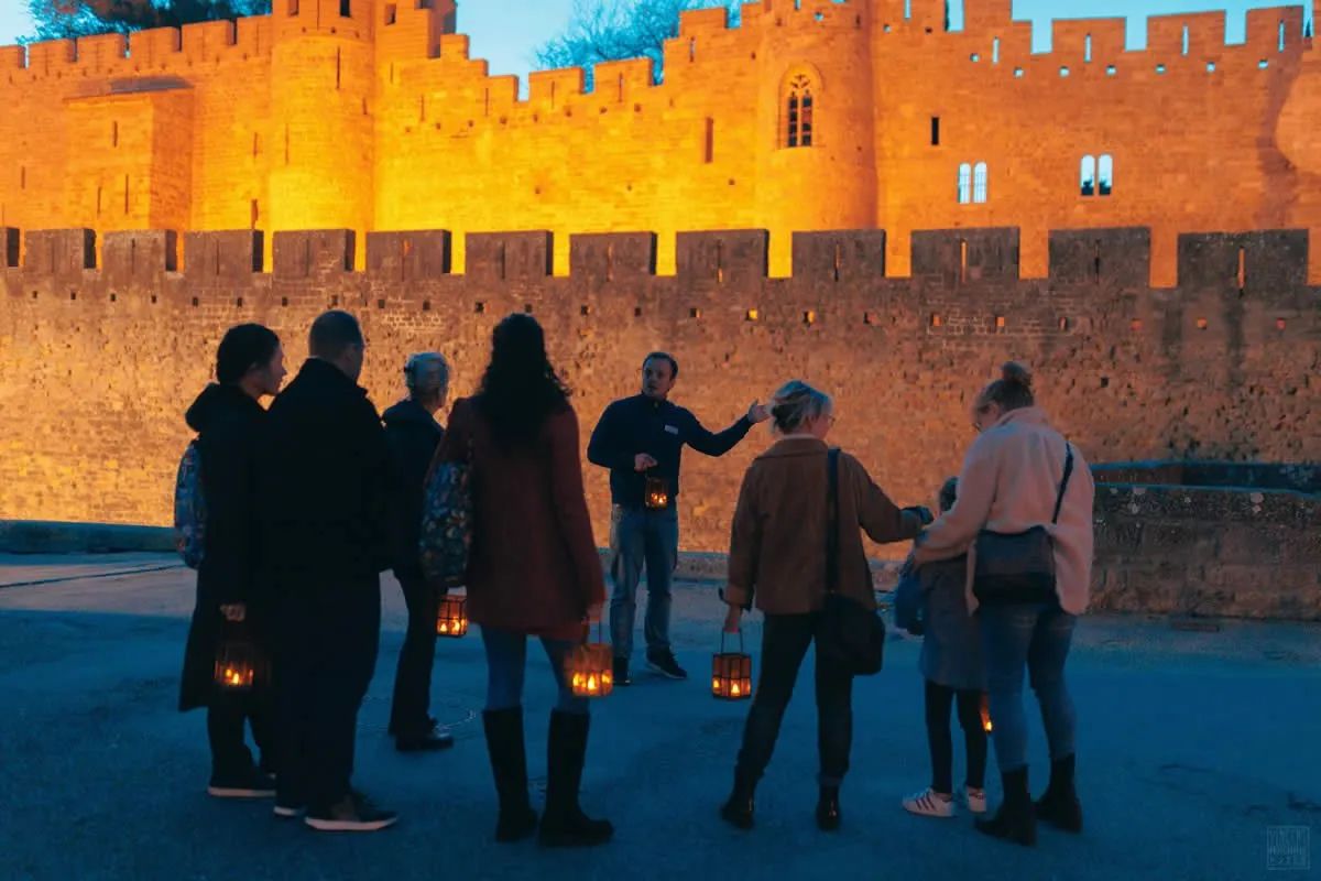 Sudfrance.fr - Visite guidée nocturne Cité médiévale Carcassonne