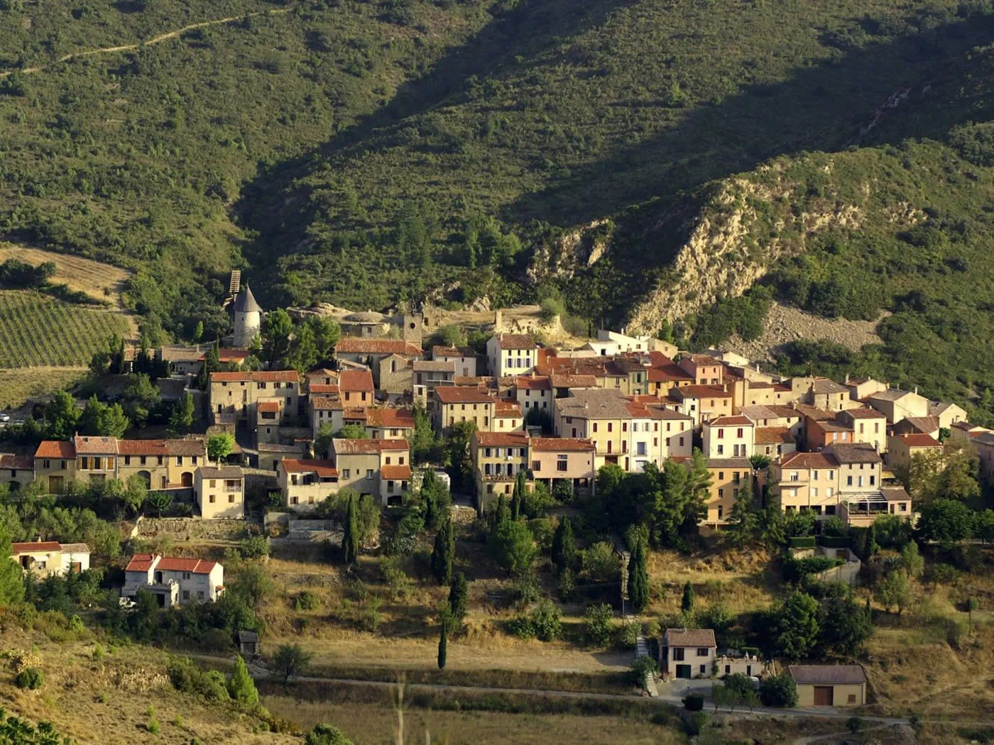 Sudfrance.fr - Journée pain, vin et patrimoine à Cucugnan pour groupes