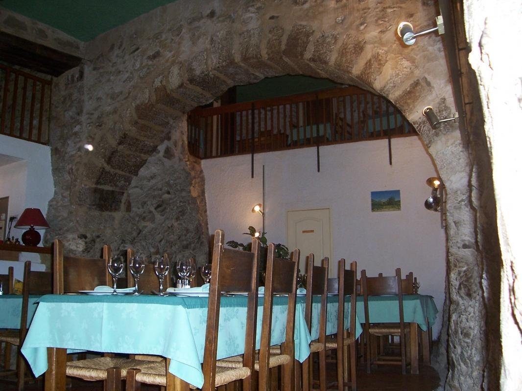 Sudfrance.fr - Du pain et du vin à Cucugnan