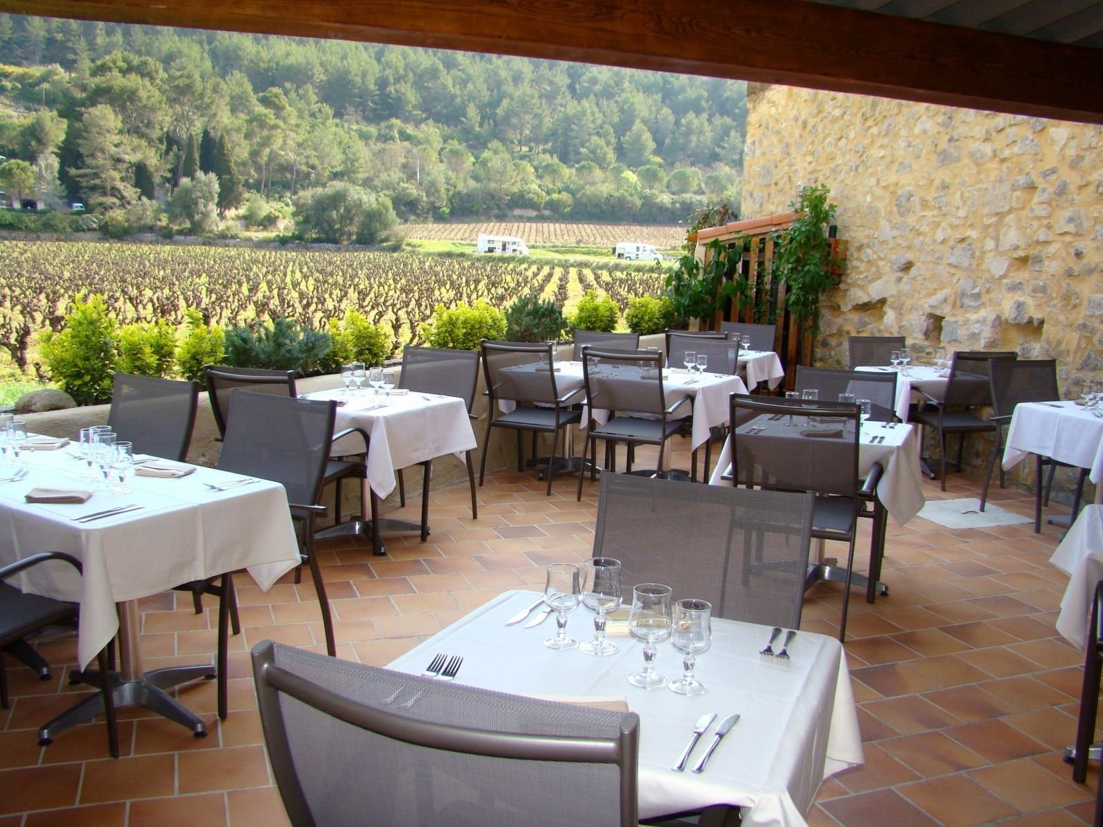 Sudfrance.fr - Séjour découverte autour du vin en Corbières – Saveurs, patrimoine et détente