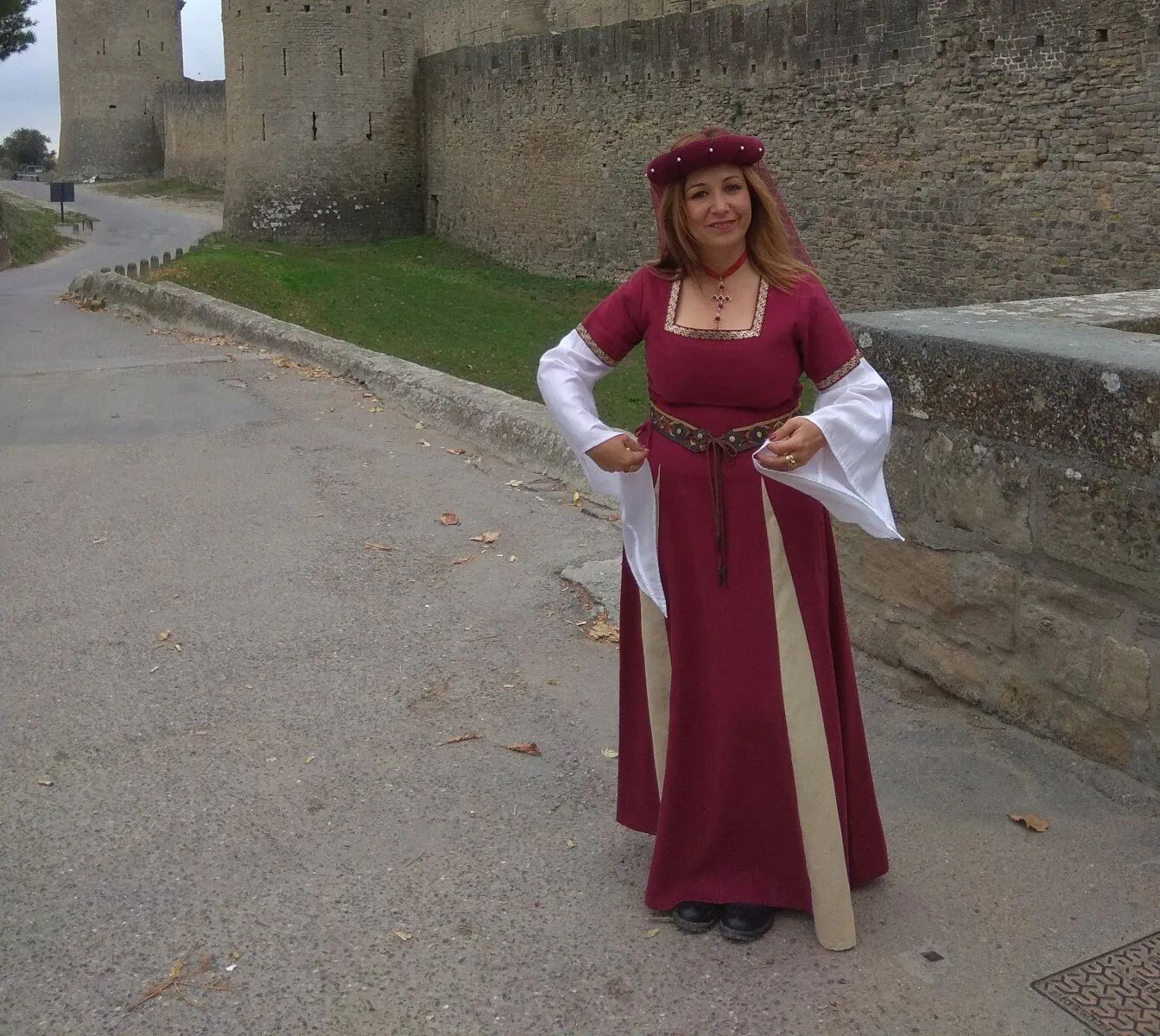 Sudfrance.fr - Visite guidée costumée de la Cité de Carcassonne - Leslie