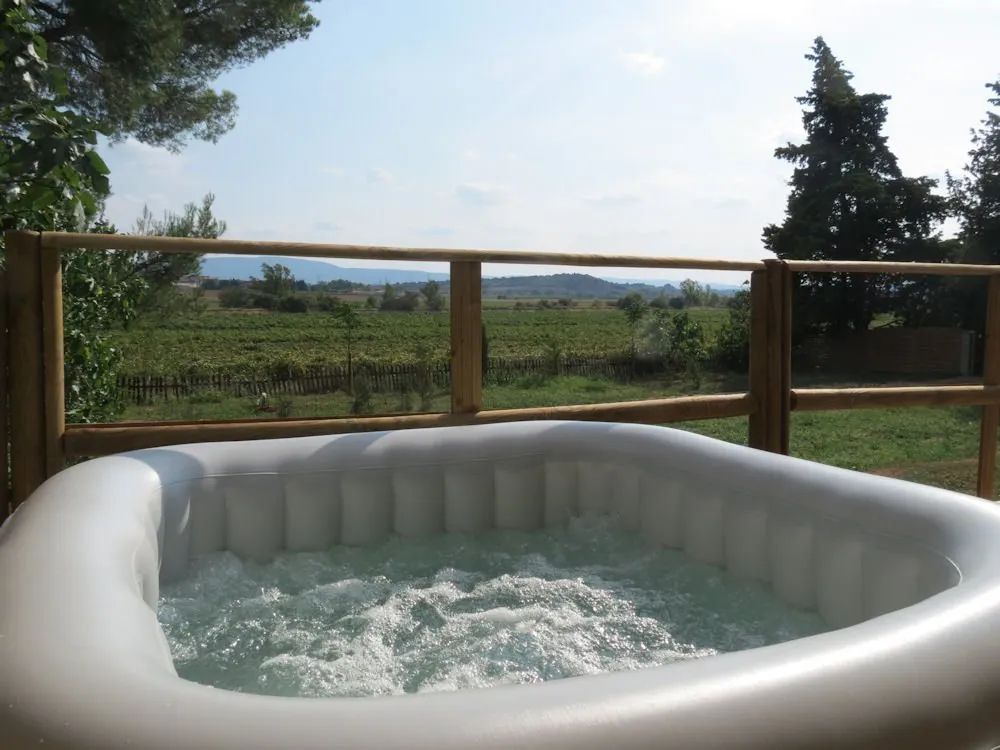 Sudfrance.fr - Escapade bien-être en oenolodge dans le Minervois