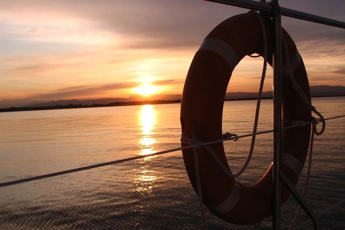 Sudfrance.fr - Balade en mer au coucher du soleil depuis Canet-en-Roussillon