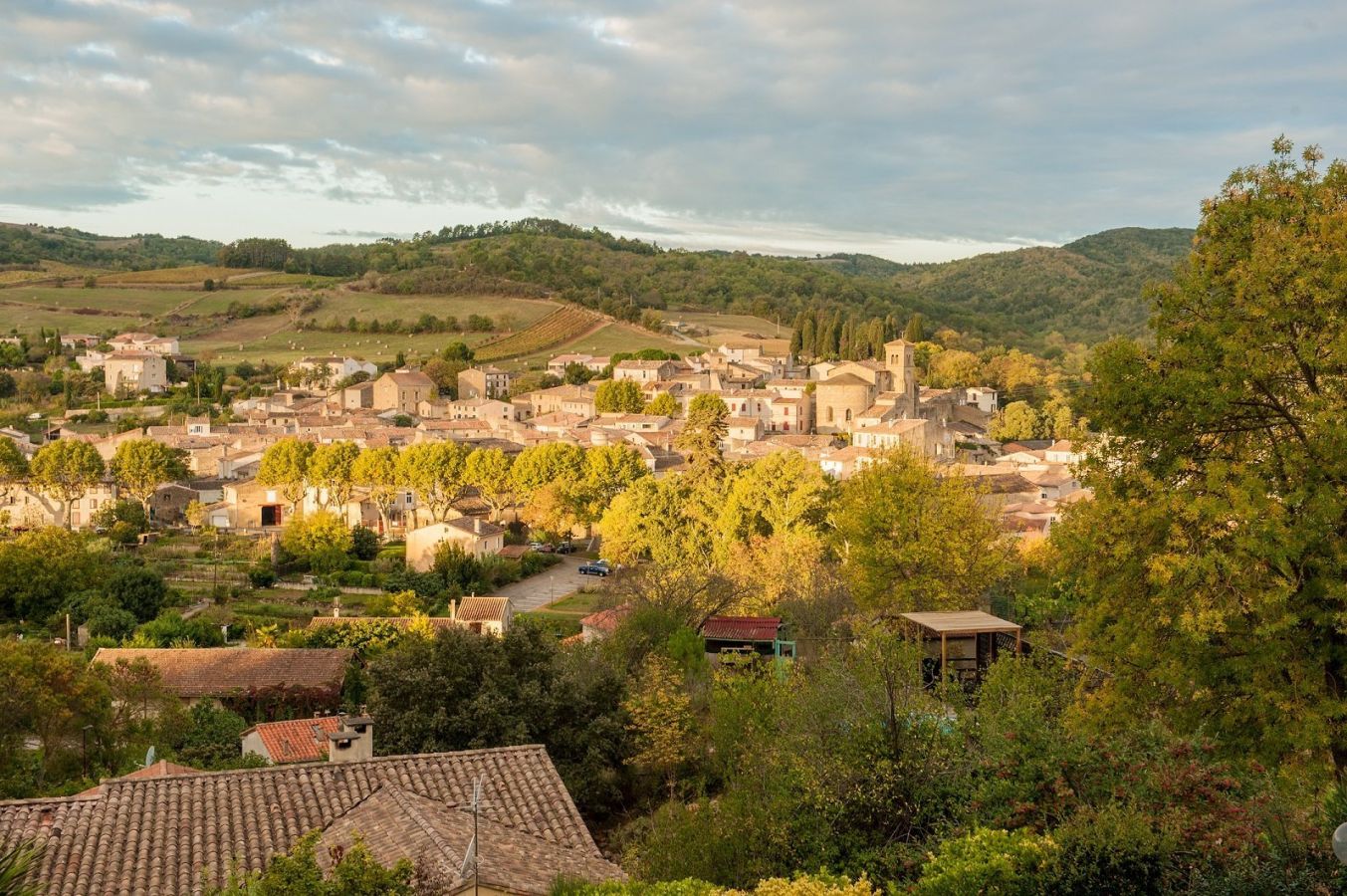 Sudfrance.fr - Visite et découverte de l'abbaye de Saint-Hilaire