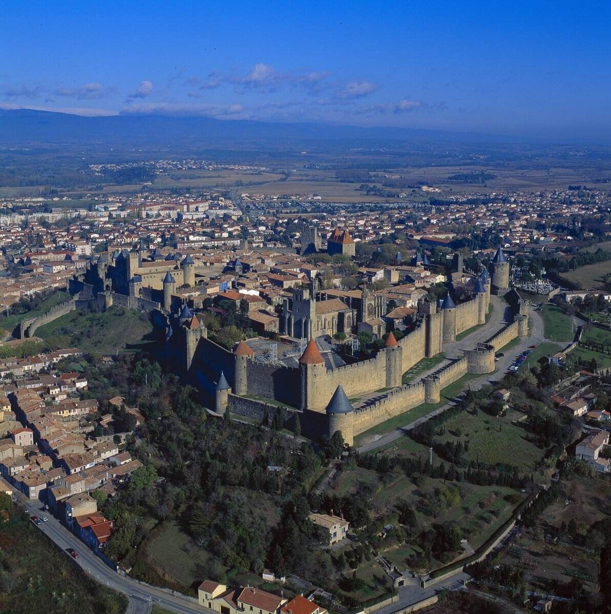 Sudfrance.fr - Visite Thématique de la Cité de Carcassonne - Aérienne