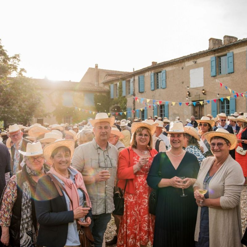 Des repas et <strong>soirées conviviales </strong>pour renforcer les liens  